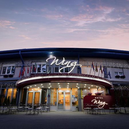 Wing Club Hotel Jagodina Buitenkant foto